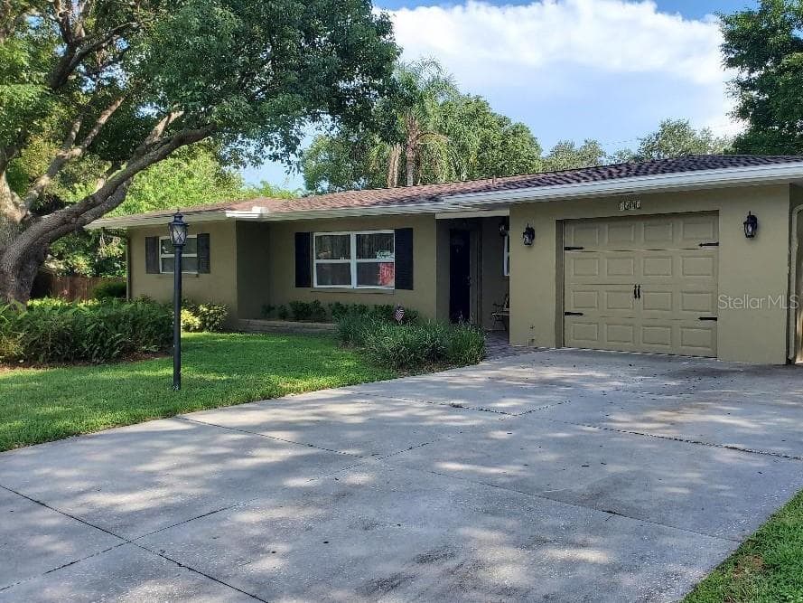 1637 WHITEWOOD DRIVE CLEARWATER, FL 33756