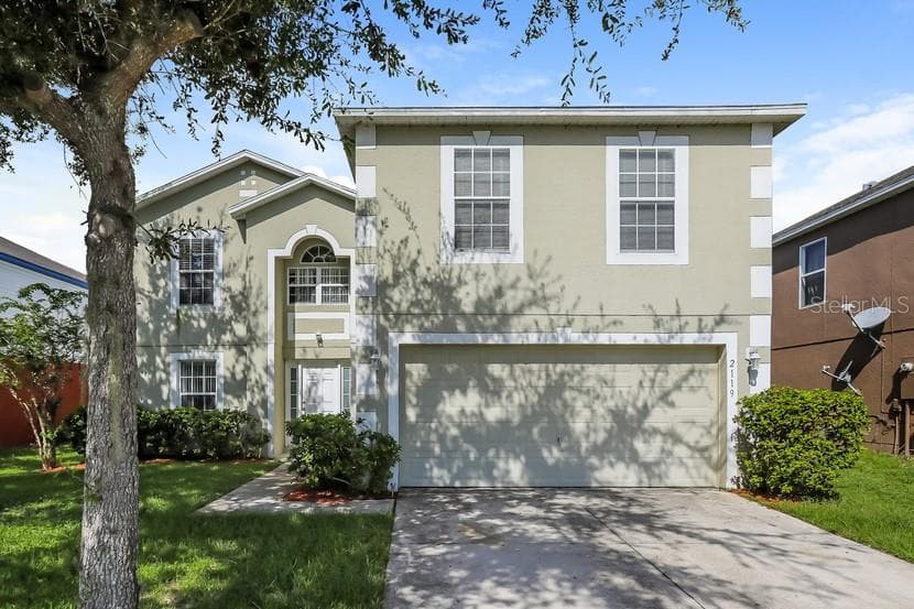 2119 NICOLLETT WAY LEESBURG, FL 34748