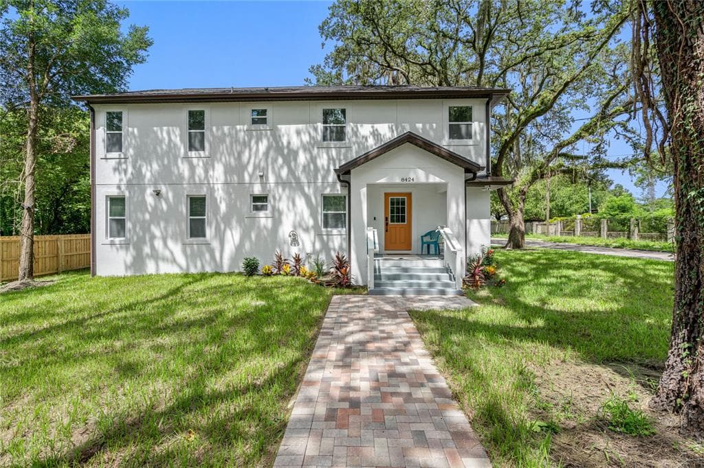 8424 N MULBERRY STREET TAMPA, FL 33604