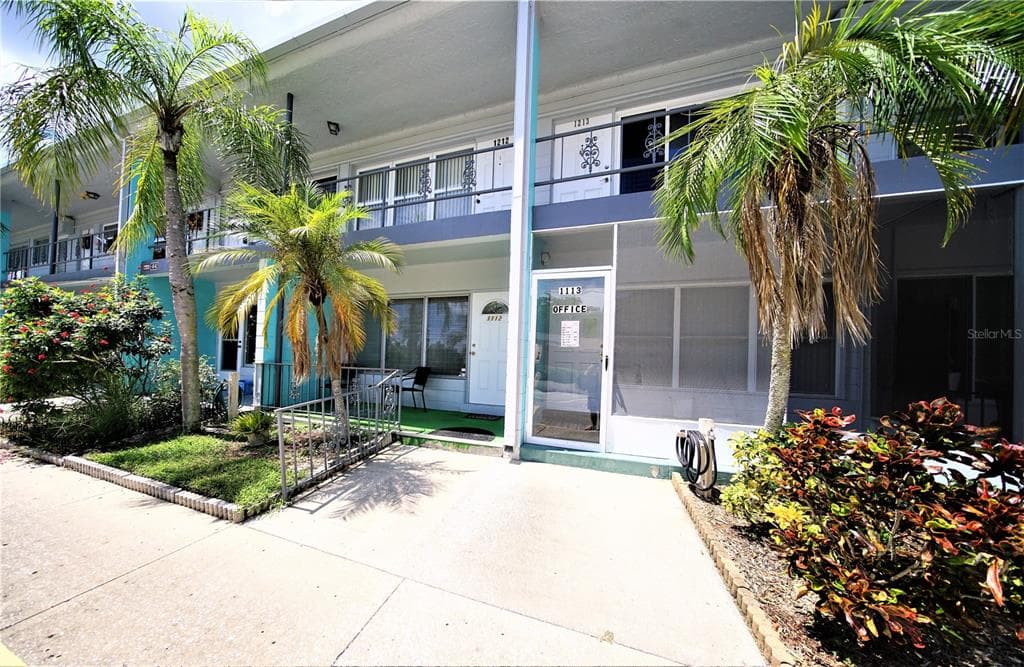 4140 55TH STREET N UNIT 1213 KENNETH CITY, FL 33709