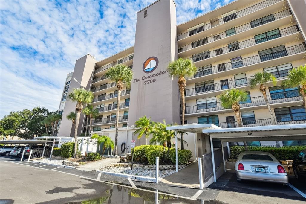 7700 SUN ISLAND DRIVE S UNIT 802 SOUTH PASADENA, FL 33707