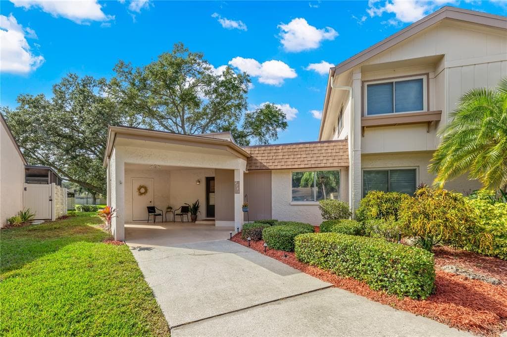 2751 SAND HOLLOW COURT UNIT 2751 CLEARWATER, FL 33761