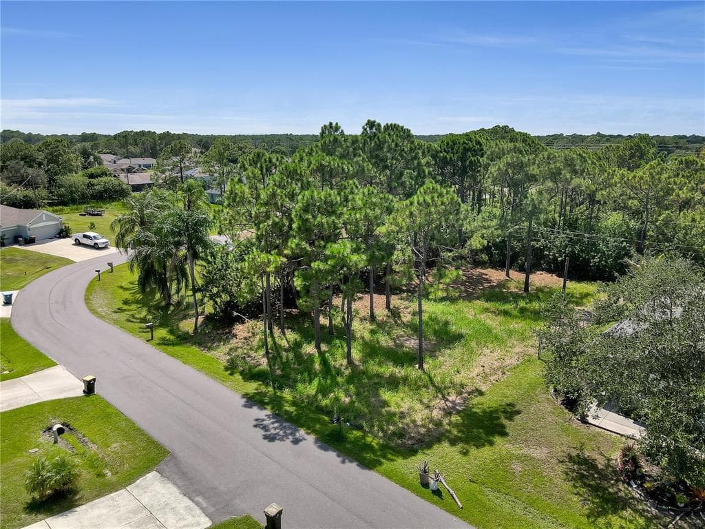 1465 WAKEFIELD ROAD SE PALM BAY, FL 32909