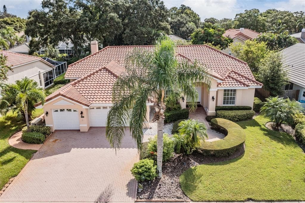 201 OLD OAK CIRCLE