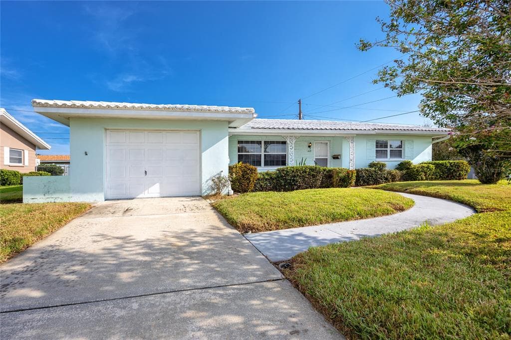 11119 56TH AVENUE SEMINOLE, FL 33772