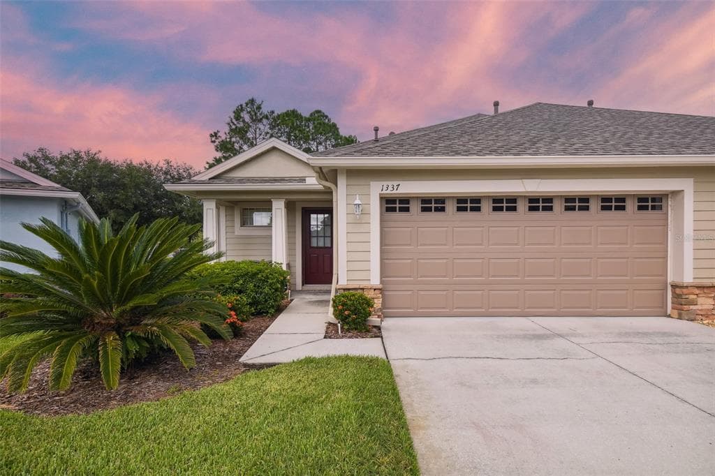 1337 AMBRIDGE DRIVE WESLEY CHAPEL, FL 33543