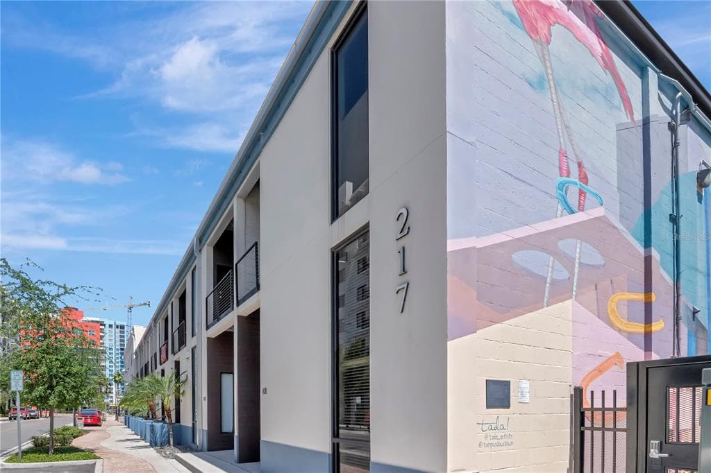 217 N 12TH STREET UNIT 101 TAMPA, FL 33602