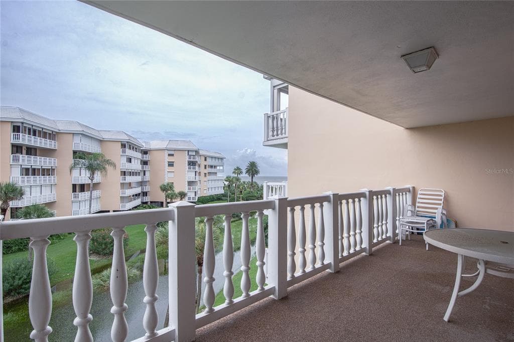 6600 SUNSET WAY UNIT 306 ST PETE BEACH, FL 33706