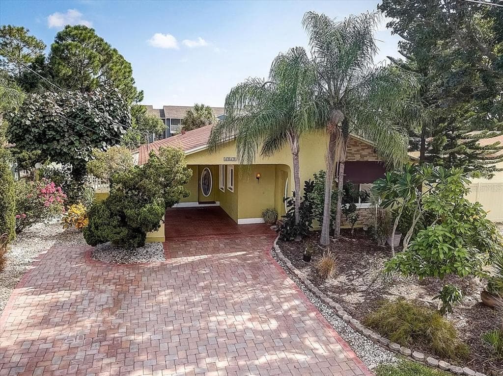 10719 DRUMMOND ROAD TAMPA, FL 33615