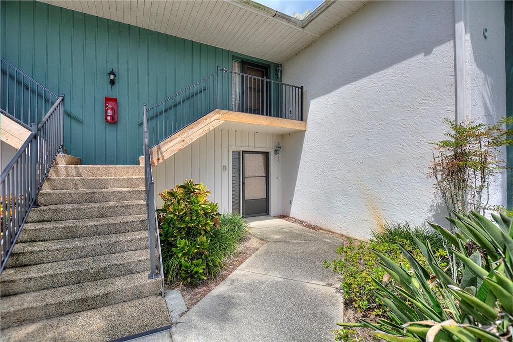 13 BUCK CIRCLE UNIT 13 HAINES CITY, FL 33844
