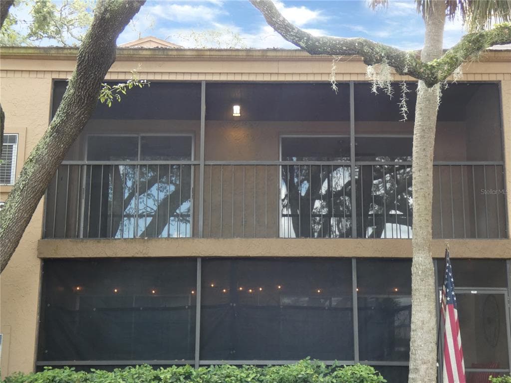 4419 SHADY TERRACE LANE UNIT 202 TAMPA, FL 33613