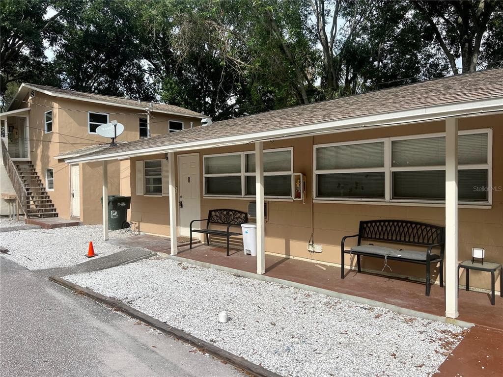 908 BEVERLY AVENUE UNIT B LARGO, FL 33770