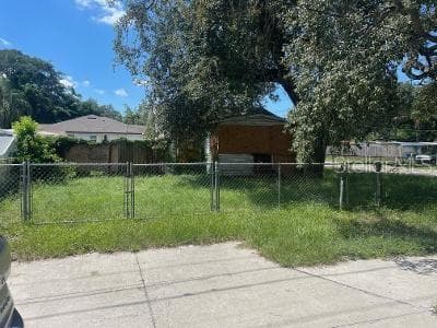 1801 E ANNIE STREET TAMPA, FL 33612