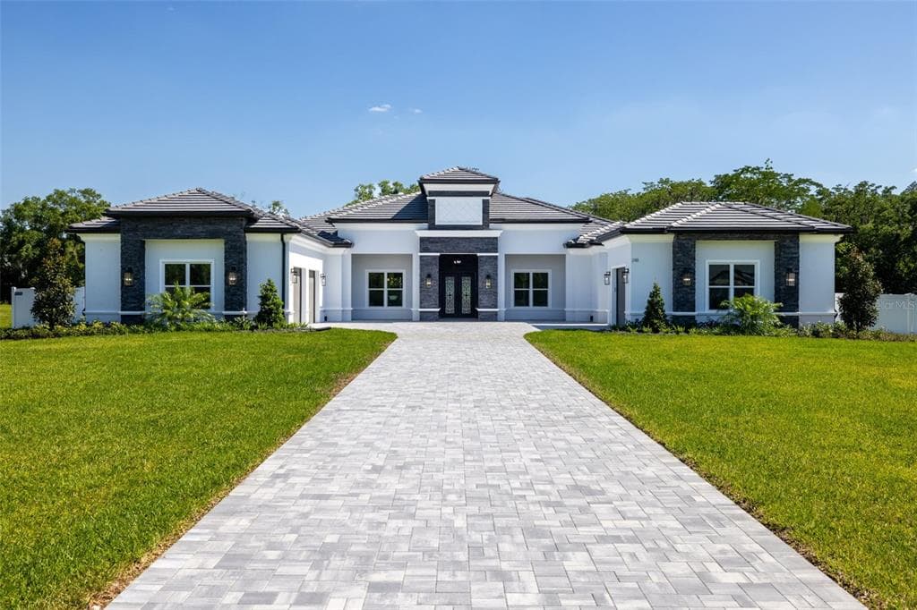 248 MAGNOLIA ACRES COURT LUTZ, FL 33548