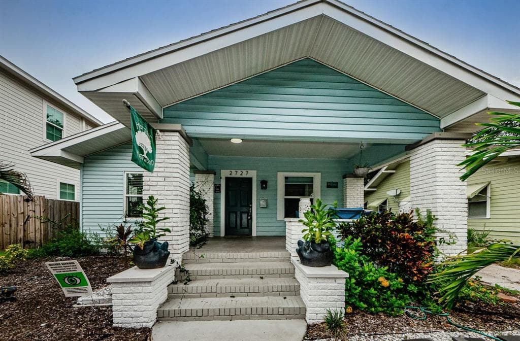 2727 BURLINGTON AVENUE N ST PETERSBURG, FL 33713