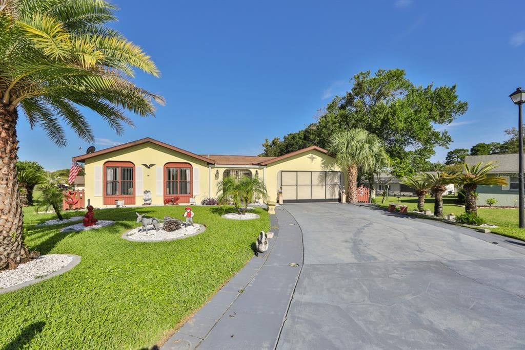 7454 DUNDEE COURT WEEKI WACHEE, FL 34613