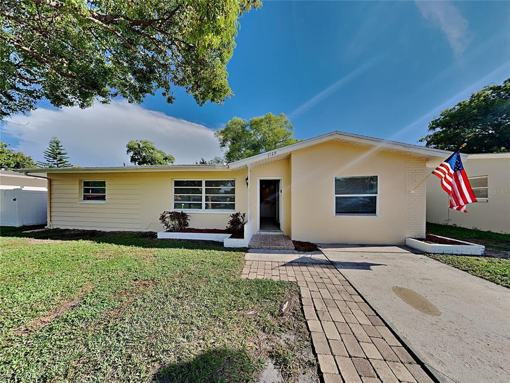 1729 CARLISLE STREET CLEARWATER, FL 33755