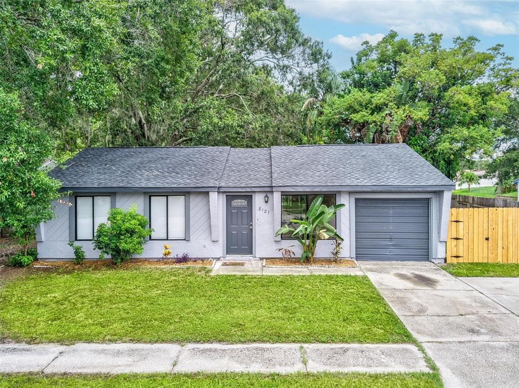 8121 BLUE FINCH WAY NEW PORT RICHEY, FL 34653