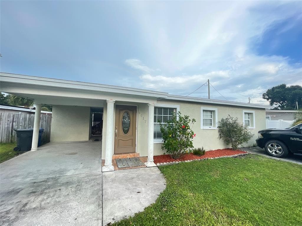 6017 N LOIS AVENUE TAMPA, FL 33614