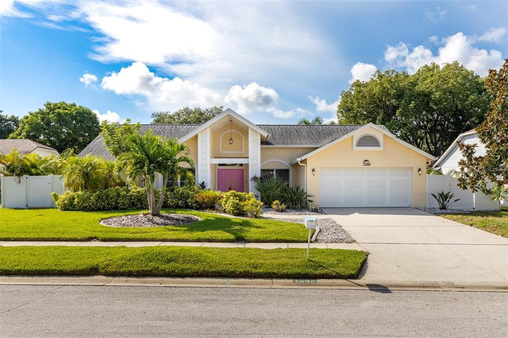 1592 E CUMBERLAND COURT E PALM HARBOR, FL 34683