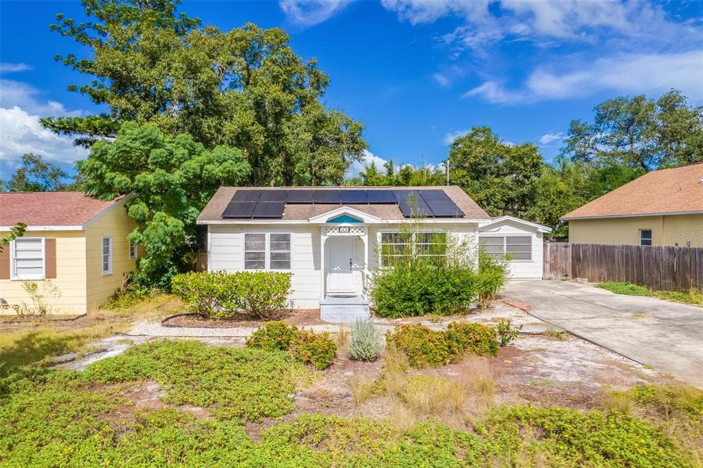 1424 PINE STREET CLEARWATER, FL 33756