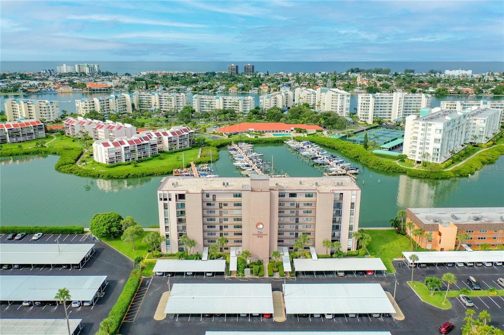 7600 SUN ISLAND DR S UNIT 201 SOUTH PASADENA, FL 33707
