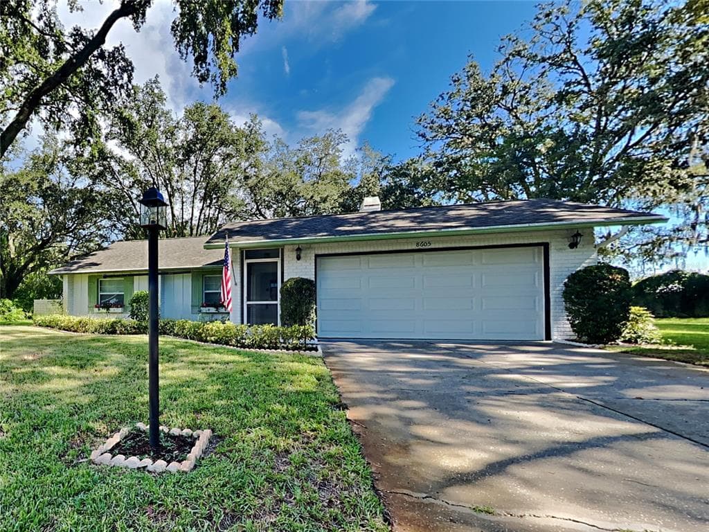 8605 WHITE SPRINGS DRIVE NEW PORT RICHEY, FL 34655