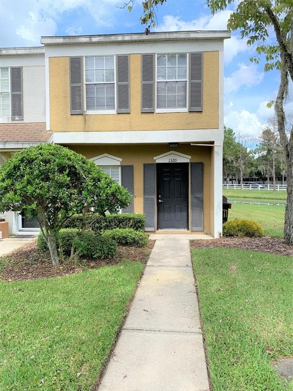 1320 COSTA MESA DRIVE WESLEY CHAPEL, FL 33543