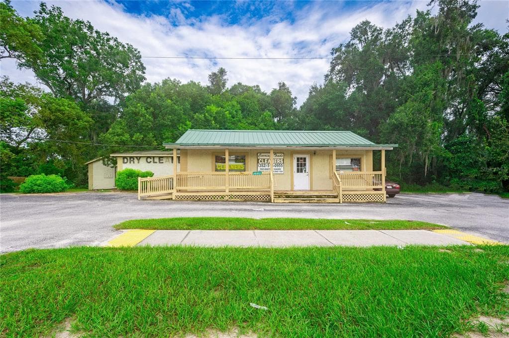 36847 STATE ROAD 52 DADE CITY, FL 33525