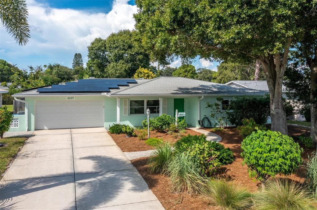 2577 69TH AVENUE S ST PETERSBURG, FL 33712