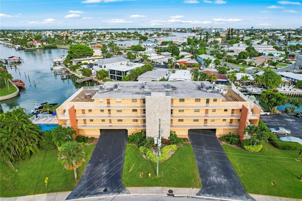 175 116TH AVENUE UNIT 203 TREASURE ISLAND, FL 33706