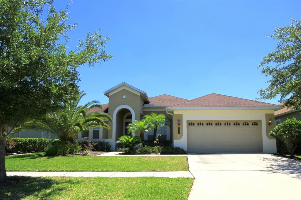 20221 MOSS HILL WAY TAMPA, FL 33647
