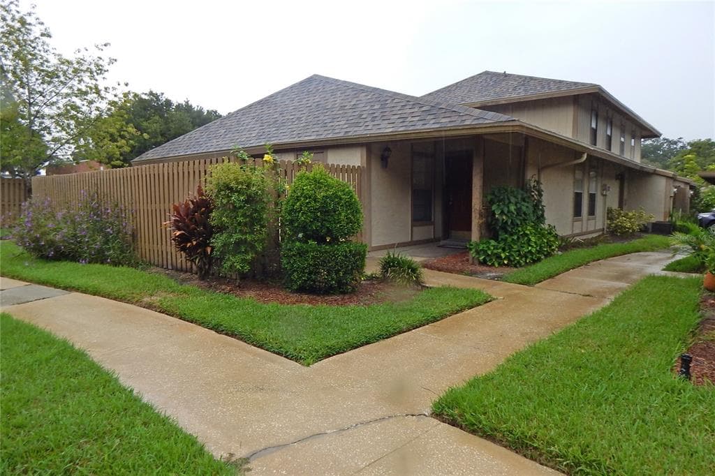 856 CREEKWAY COURT BRANDON, FL 33511