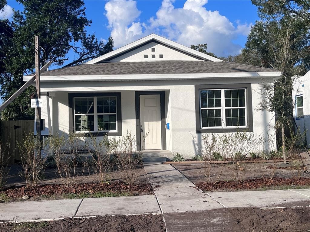 1135 11TH AVENUE S ST PETERSBURG, FL 33705