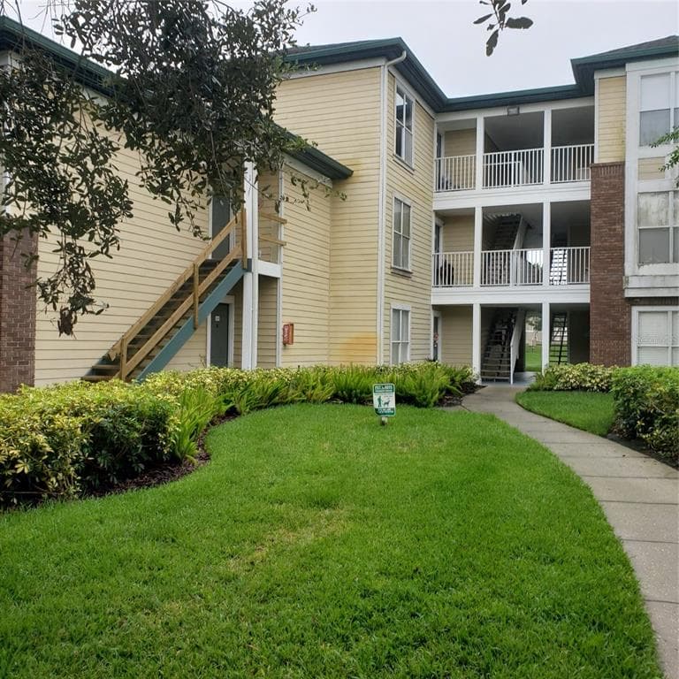 10114 WINSFORD OAK BOULEVARD UNIT 512 TAMPA, FL 33624