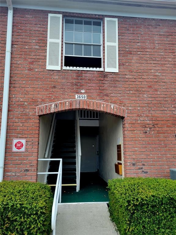 3650 38TH AVENUE S UNIT 72 ST PETERSBURG, FL 33711