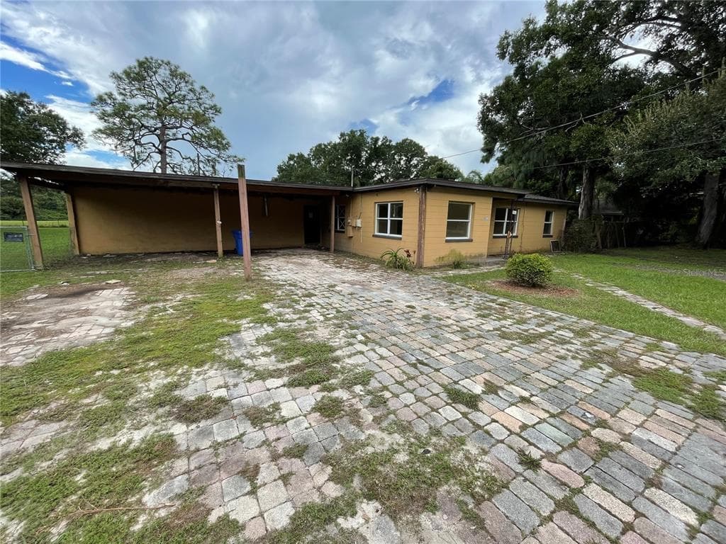 7211 E 21ST AVENUE TAMPA, FL 33619