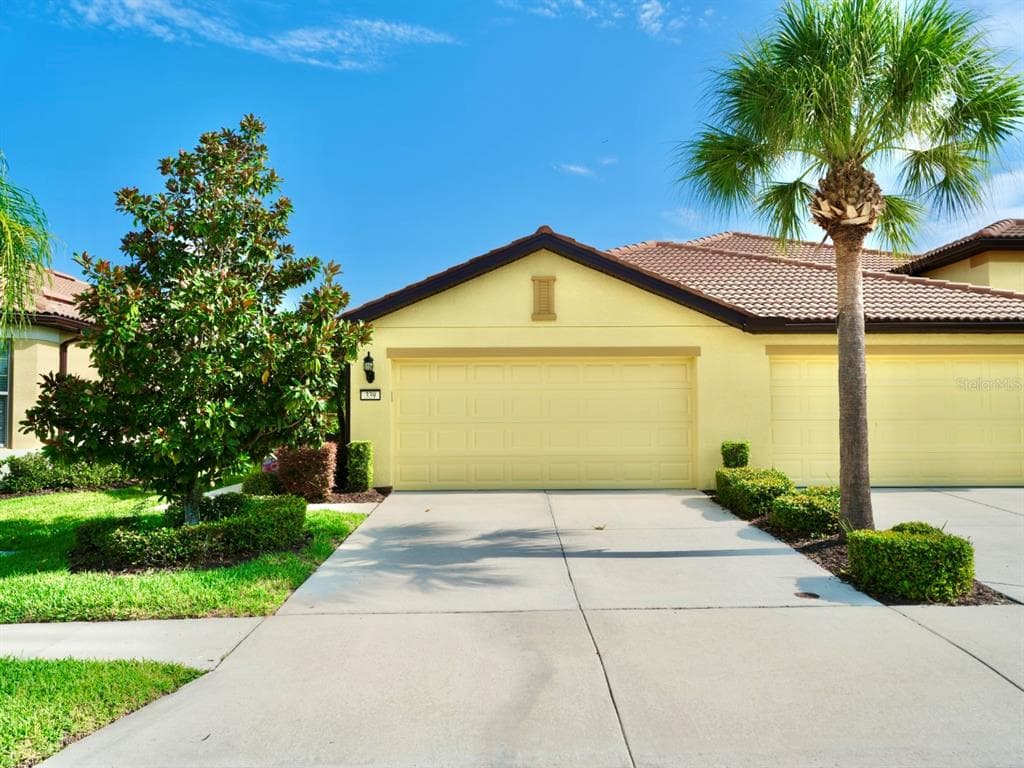 339 MYSTIC FALLS DRIVE APOLLO BEACH, FL 33572