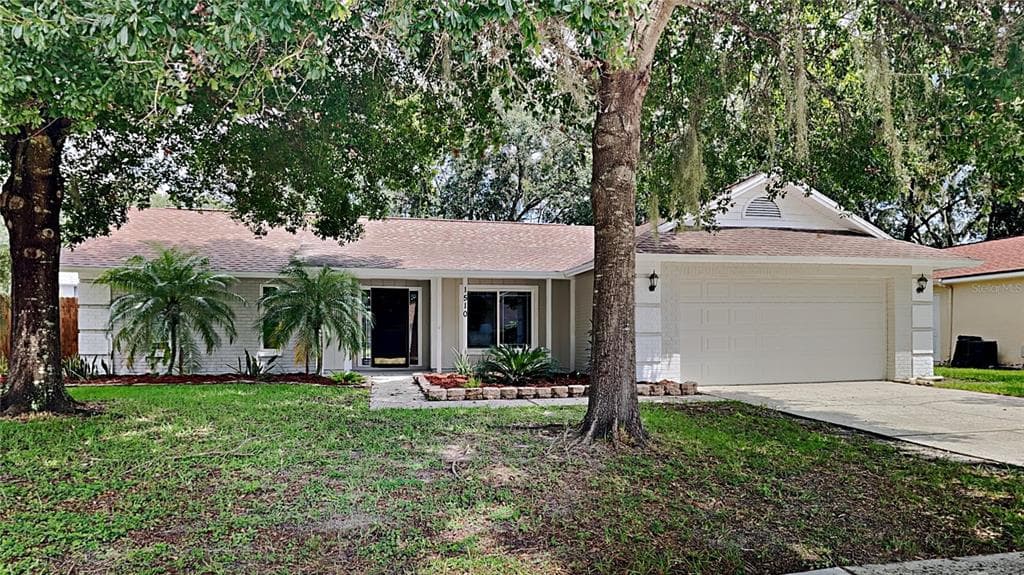 1510 KYLE COURT VALRICO, FL 33596