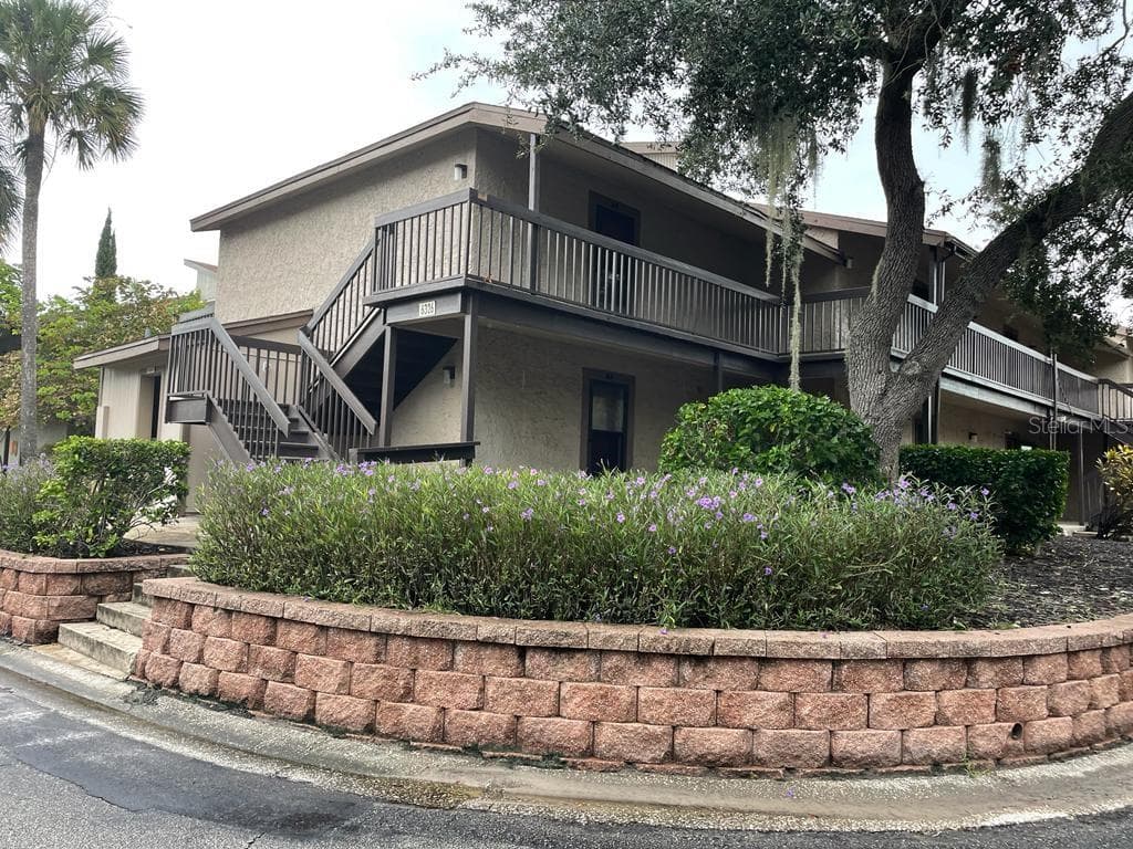 6326 NEWTOWN CIRCLE UNIT 26A1 TAMPA, FL 33615