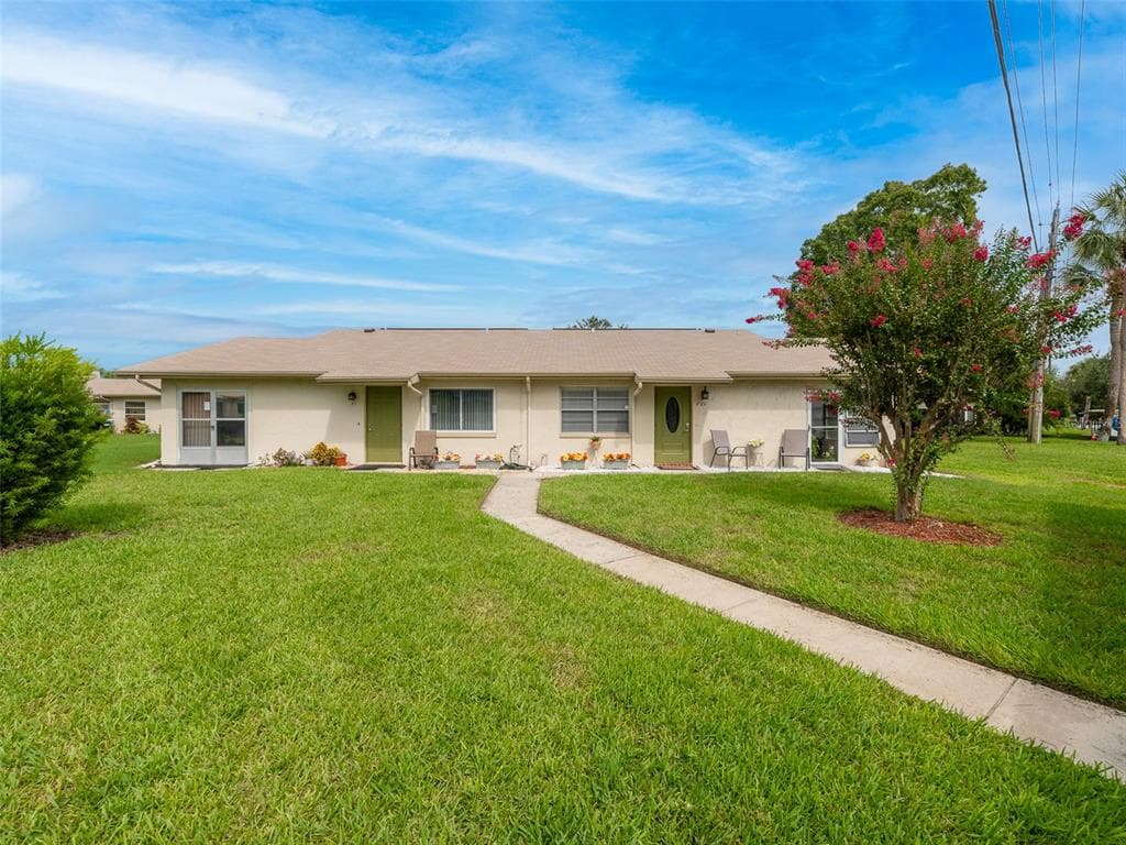 1906 CANTERBURY LANE UNIT L22 SUN CITY CENTER, FL 33573