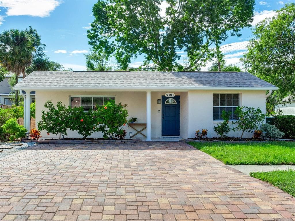 7101 S WEST SHORE BOULEVARD TAMPA, FL 33616