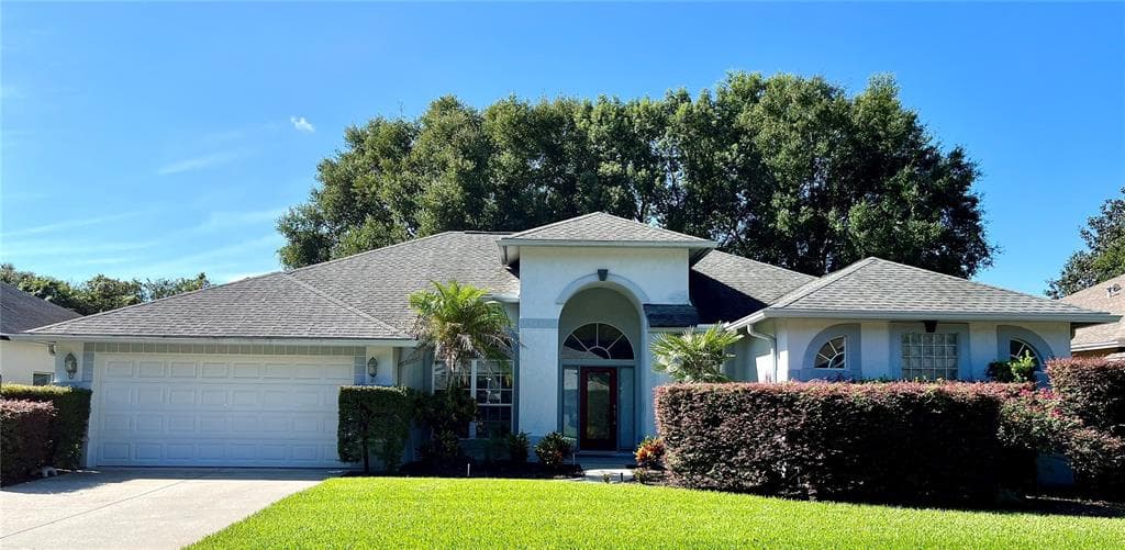 4923 WILLOW RIDGE TERRACE VALRICO, FL 33596