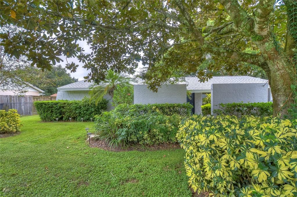 1704 ELISE MARIE DRIVE SEFFNER, FL 33584