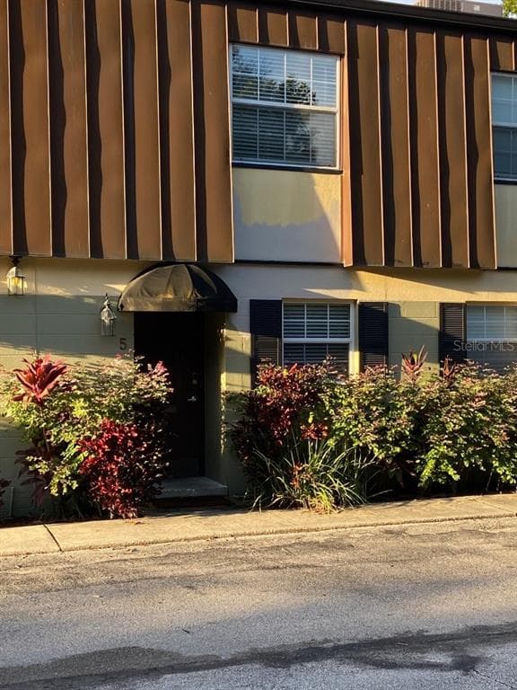 621 CATHCART AVENUE UNIT 5 ORLANDO, FL 32803