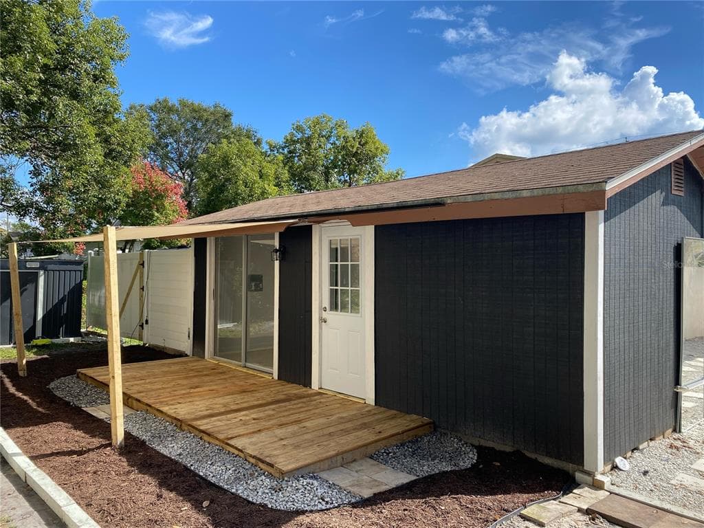 207 W BROAD STREET UNIT A TAMPA, FL 33604