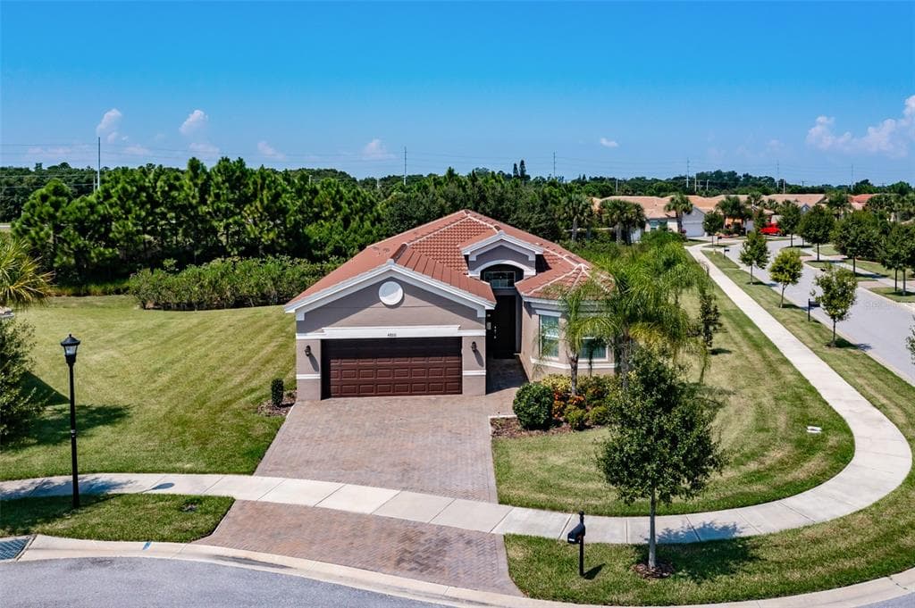 4860 GRAND BANKS DRIVE WIMAUMA, FL 33598