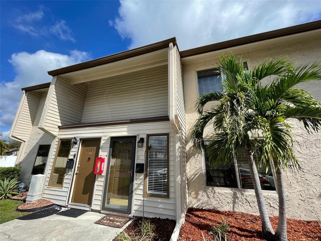 6325 23RD STREET N ST PETERSBURG, FL 33702