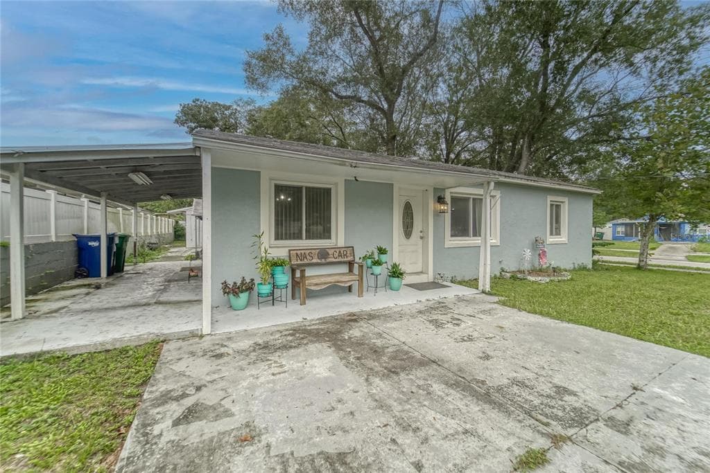 10414 CLIFF CIRCLE TAMPA, FL 33612