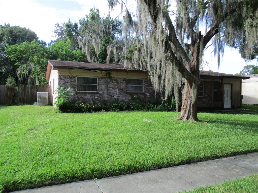 19208 ALICE CIRCLE LUTZ, FL 33558